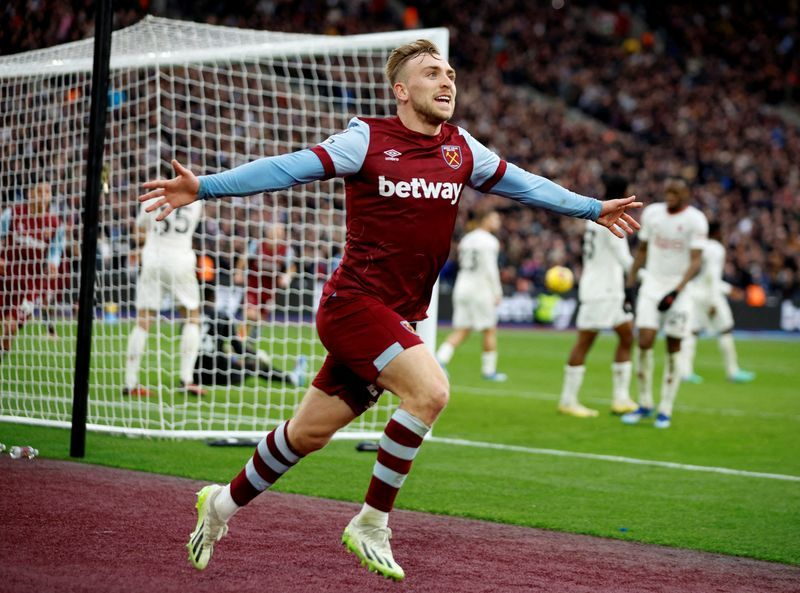 West Ham: Làn gió David Moyes thổi bùng tinh thần chiến đấu