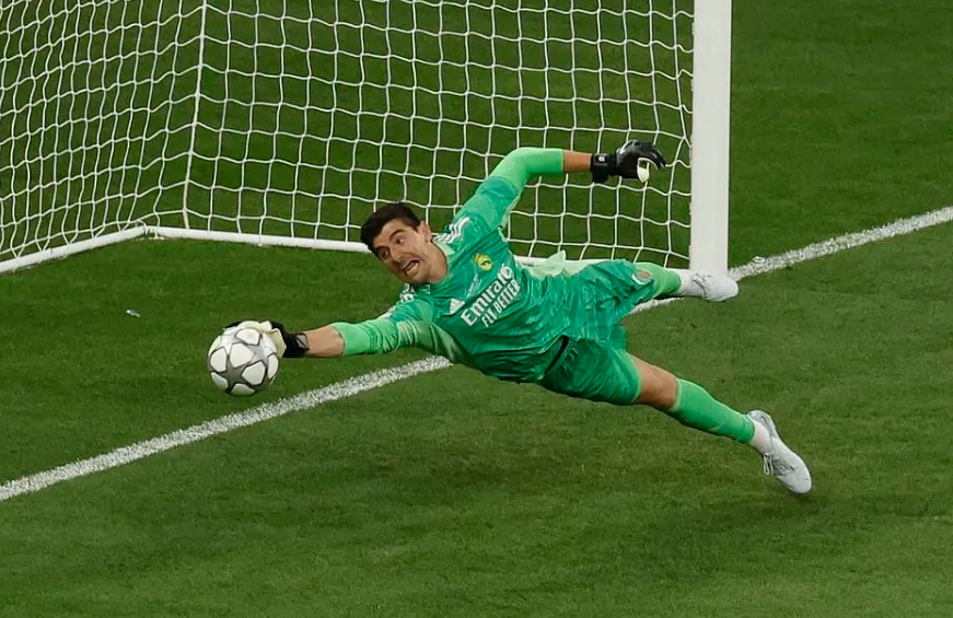 Thủ môn Courtois đã có màn trình diễn xuất sắc giúp Real Madrid đánh bại Liverpool