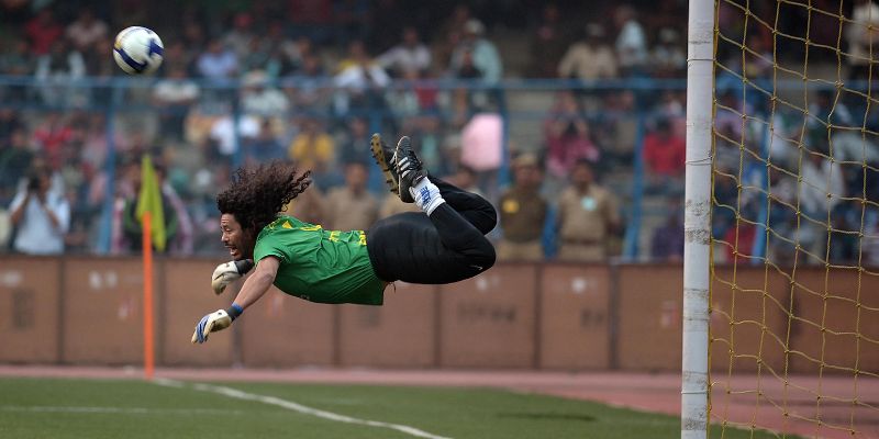 Rene Higuita ghi ấn tượng bởi khả năng ghi bàn ngoạn mục khó có thủ môn nào sánh bằng